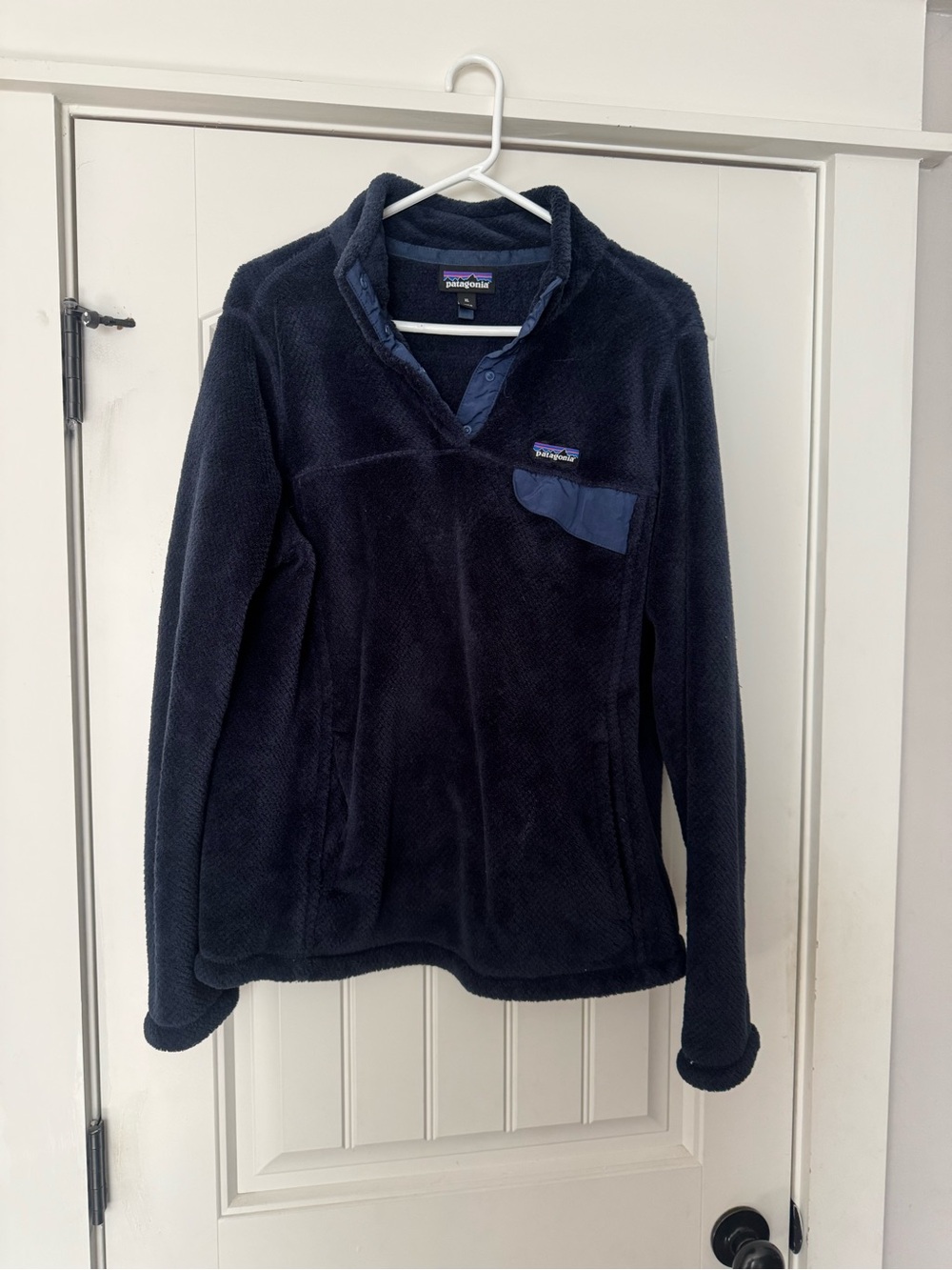 Patagonia Women’s Navy Blue Snap-Front Fleece Pullover